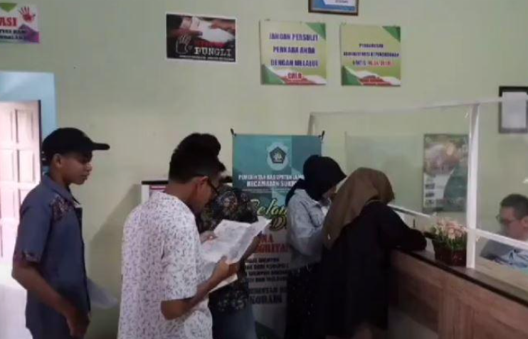 MINGGU APEL, Layanan Hari Minggu Permudah Warga Sukodadi Urus e-KTP dan KK