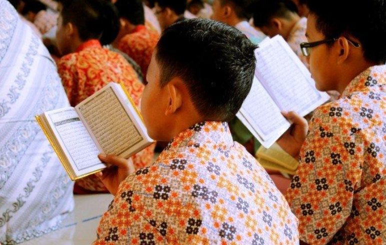 BELASYIK Ubah Pelajaran Agama Menjadi Pengalaman Belajar yang Interaktif