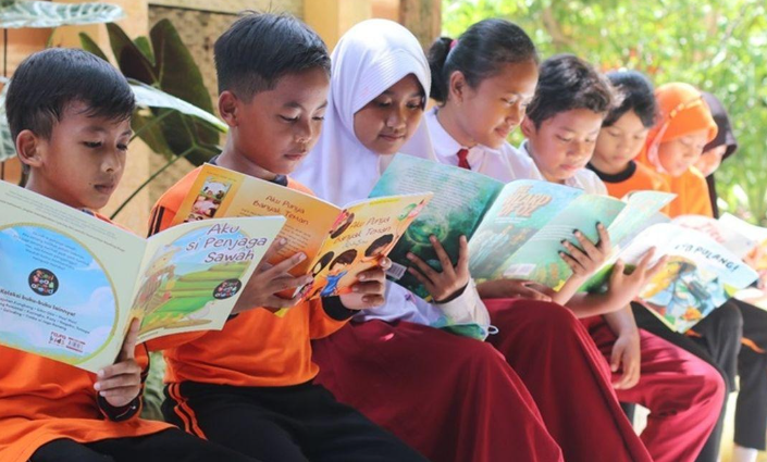 GESIBATA Hidupkan Budaya Membaca Cerita di SMP Negeri 4 Tebing Tinggi