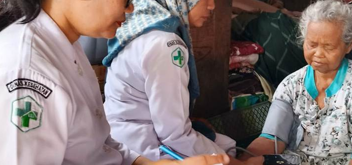 LENTERA KEREN, Layanan Perawatan Berkelanjutan Puskesmas Karanggeneng ke Rumah Pasien